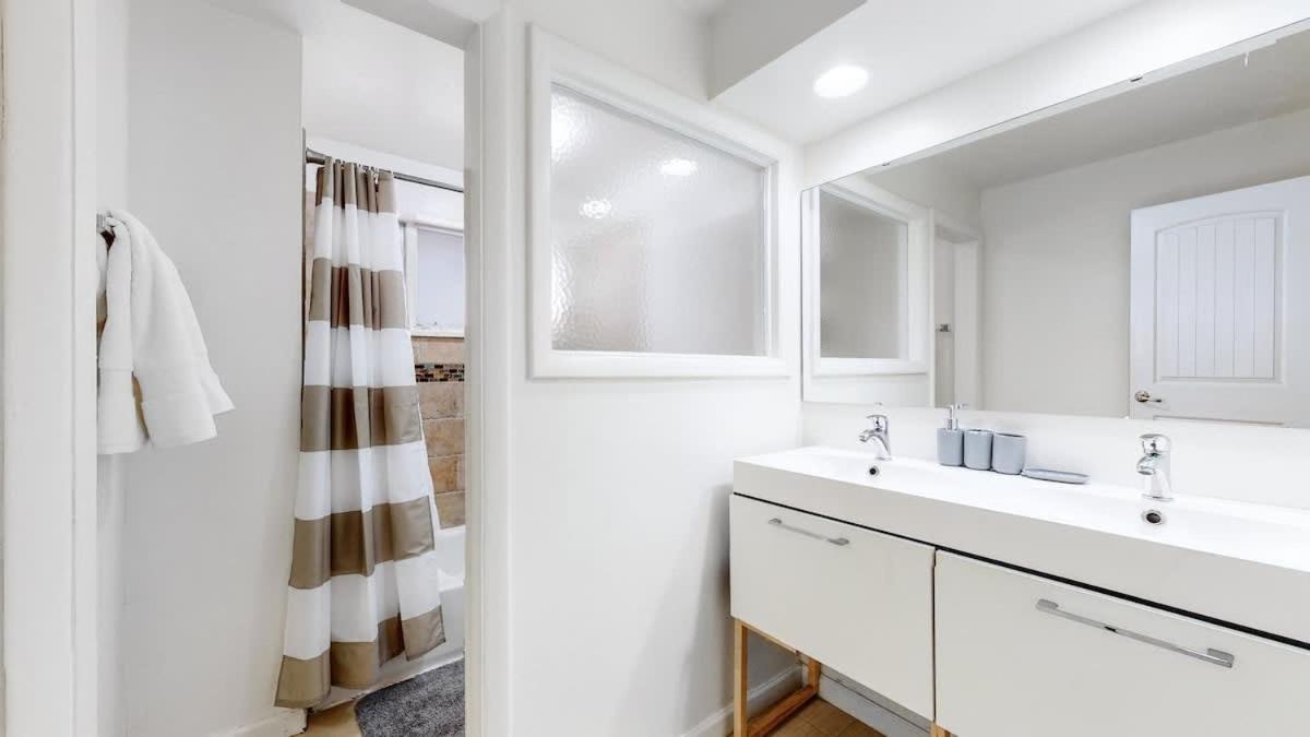 דנוור Great Family Upper Unit 3 Bedrooms King Beds מראה חיצוני תמונה